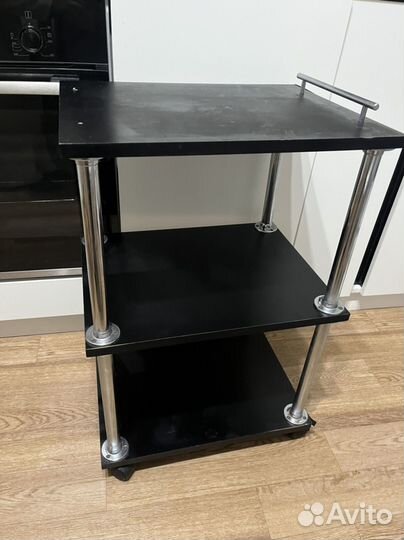 Этажерка на колесиках