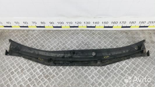 Накладка декоративная (жабо, дождевик) subaru trib