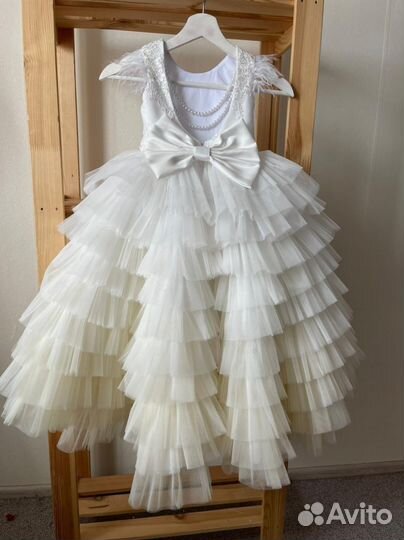 Платье на девочку