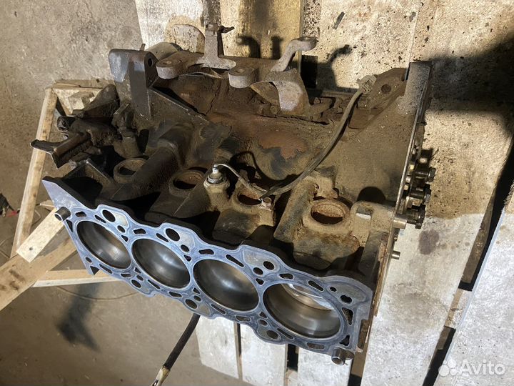 Низ двигателя шорт блок мицубиси 4g94 GDI