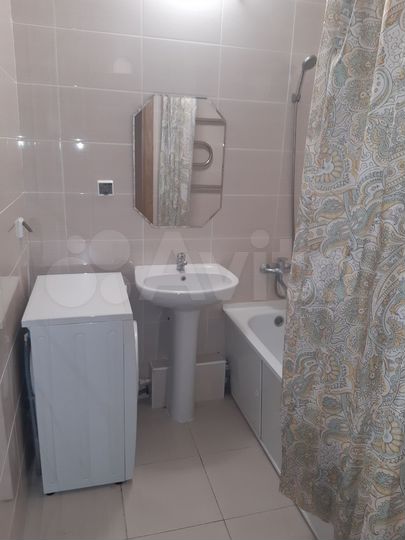 2-к. квартира, 60 м², 6/17 эт.