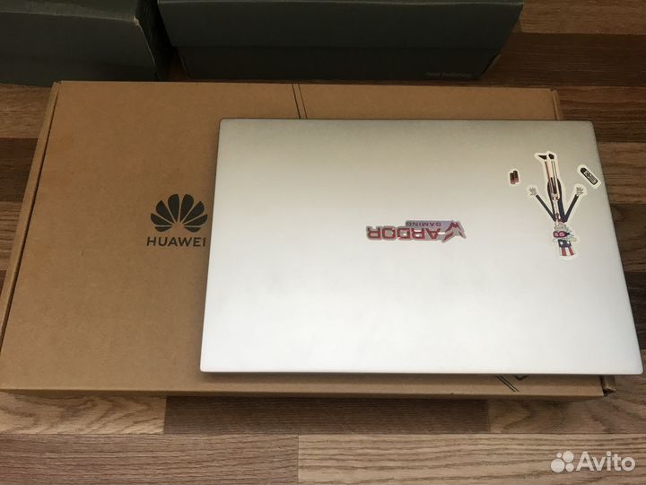 Ноутбук Huawei Matebook D 14 i3 8гб + 256гб