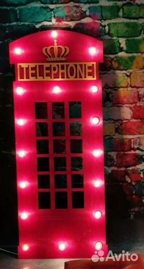 Английская будка светящаяся из дерева