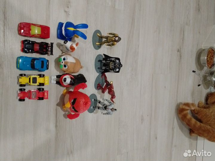 Детские машинки игрушки из бургер кинга