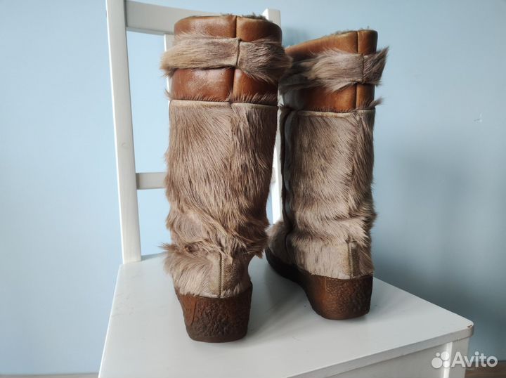 Меховые сапоги унты