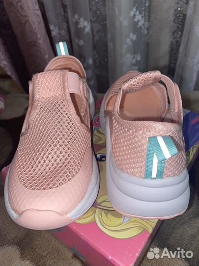 Кроссовки детские