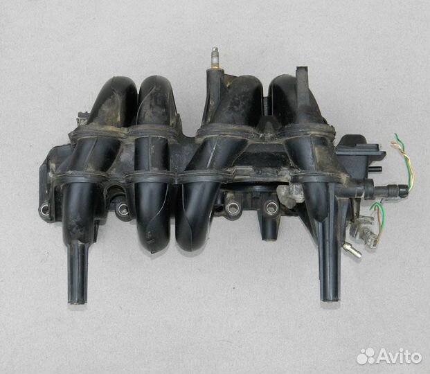Коллектор впускной Renault Logan 1.4 7700273860
