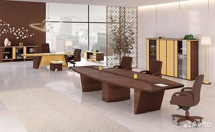 Офисные столы для сотрудников