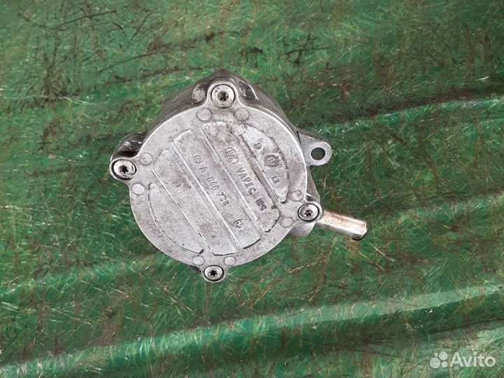 Вакуумный насос Mercedes Benz W203 C Class