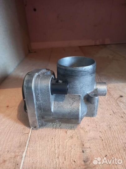 Дроссельная заслонка Гольф 4 1.6 036133062M