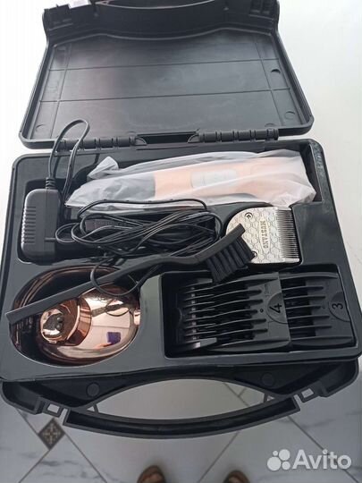 Машинка для стрижки волос профессиональная