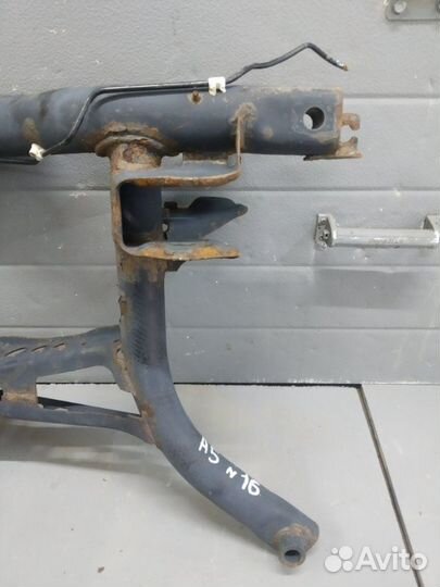 Подрамник задний Skoda Octavia A5 2011