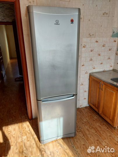 Холодильник Indesit no frost