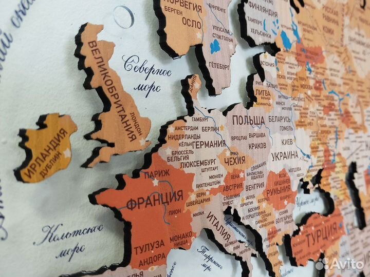 Карта мира из дерева с подсветкой, Борнео