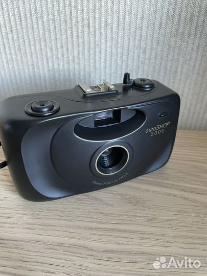 Пленочный фотоаппарат EuroShop 2000