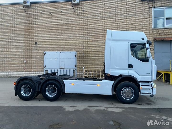 Комплект спойлеров обтекатели на баки renault 6х4
