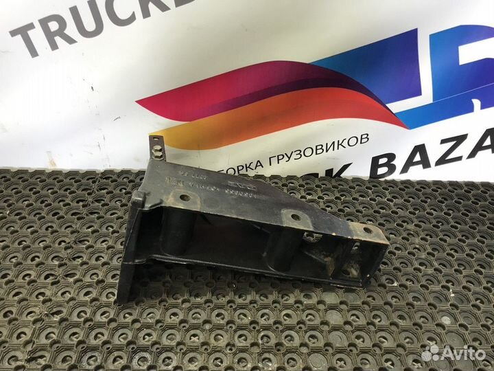 Кронштейн торсиона кабины правый Daf XF106