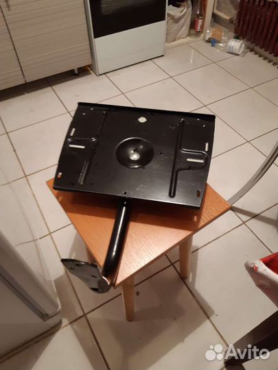 Кронштейн для телевизора поворотный