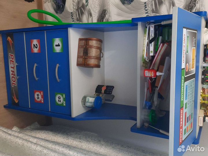 Спальный гарнитур