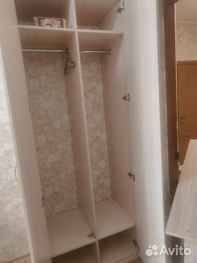 Шкаф плательный