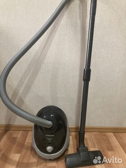 Пылесос Samsung Easy 1800 w