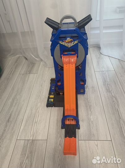 Парковка гараж хот вилс