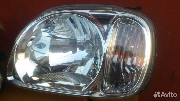 Фара ниссан марч K-11 95-2001г правая/левая