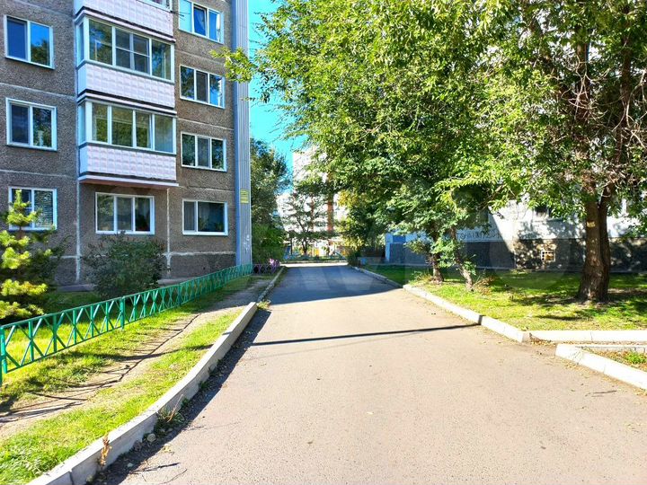 4-к. квартира, 77,2 м², 1/9 эт.