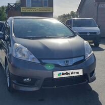 Honda Fit Shuttle 1.3 CVT, 2011, 166 666 км, с пробегом, цена 1 055 000 руб.