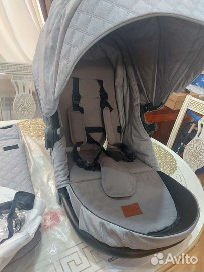 Коляска Tomix aura 2в1, без колёсной основы