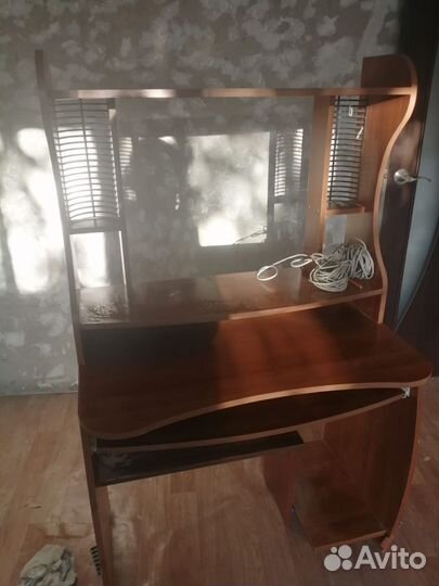 Компьютерный стол б/у