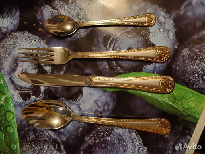 Набор столовых приборов Швейцария