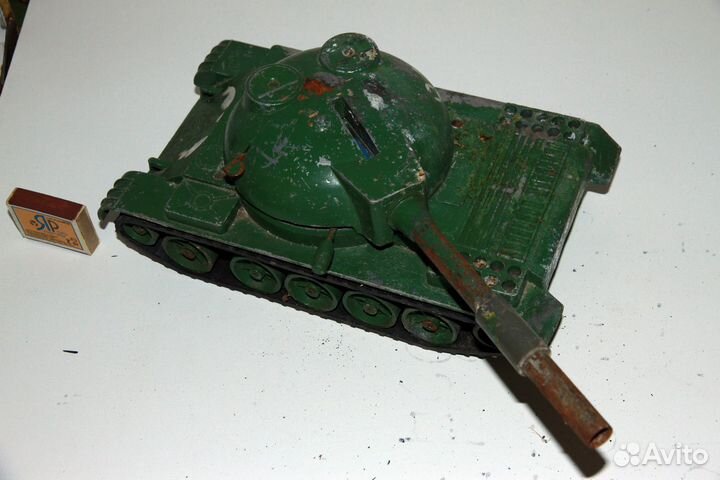 Игрушка танк СССР