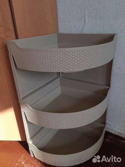 Этажерка пластик угловая