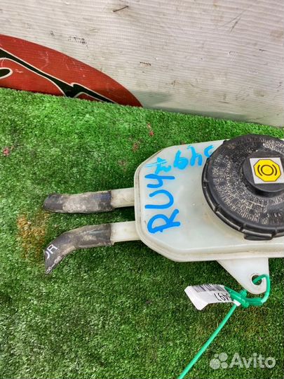 Бачок для тормозной жидкости Honda Vezel RU4 LEB