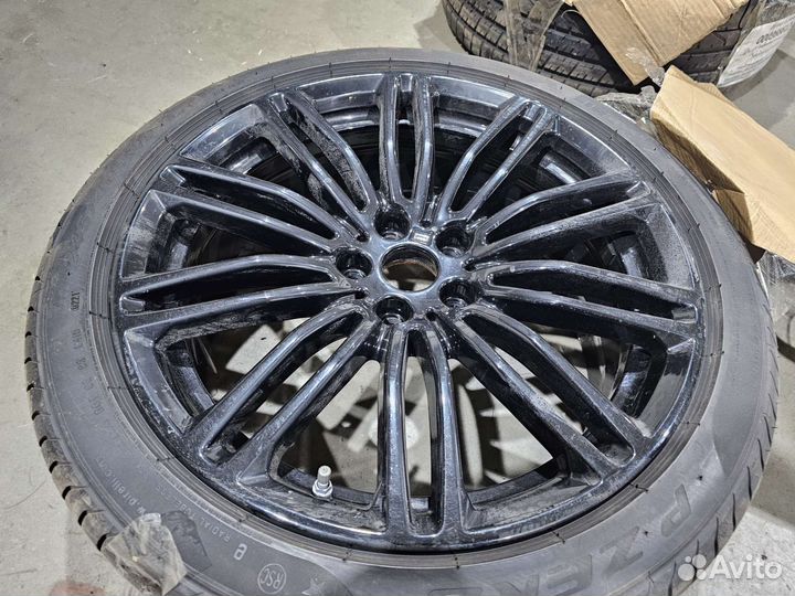 Оригинальные диски BMW 5 g30 r19, Pirelli P-Zero