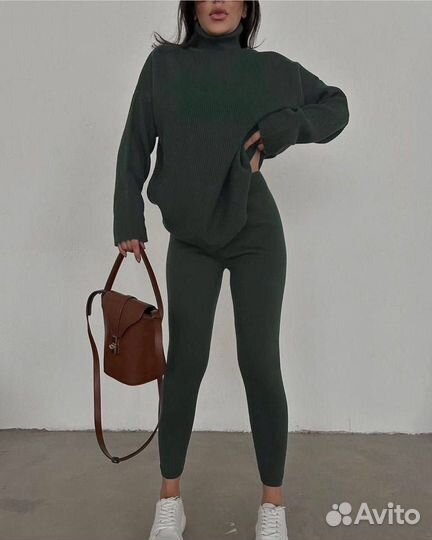 Комплект женской одежды