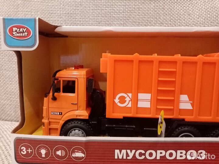 Модель мусоровоза, новая 1:38