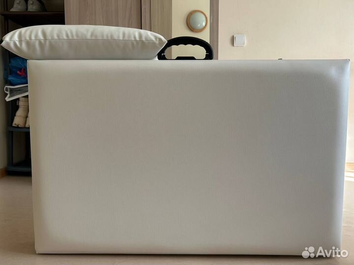 Кушетка косметологическая