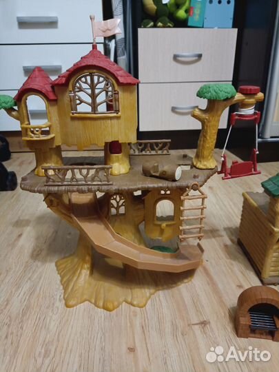 Sylvanian families:дом на дереве+дом на озере