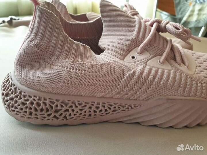 Кроссовки в стиле Yeezy 38 р