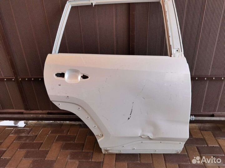 Дверь задняя правая Toyota Rav4 50