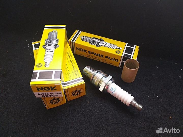 Оригинальная свеча зажигания Yamaha br7es