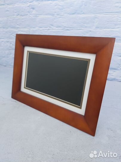 Цифровая (электронная) фоторамка Ritmix RDF-1027