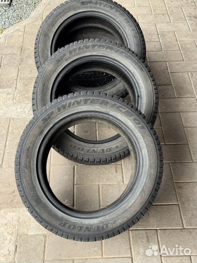 Dunlop SP Winter Ice 01 215/55 R16 97T