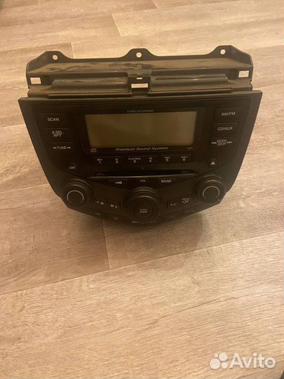 Магнитола на Honda accord euro r