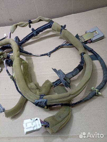 Проводка двери передней левой Infiniti FX35