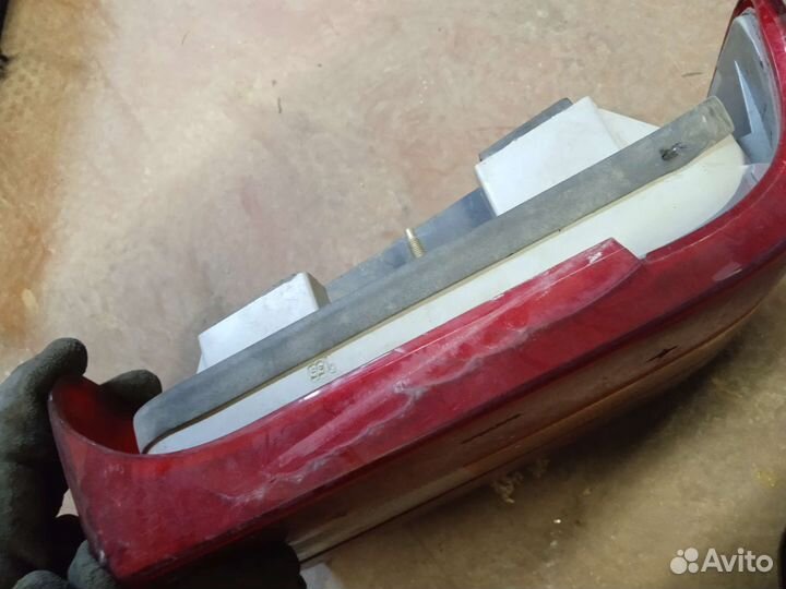 Задний фонарь Вольво 850