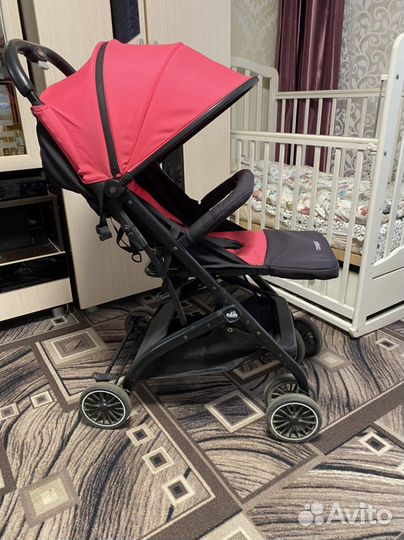 Продам прогулочную коляску