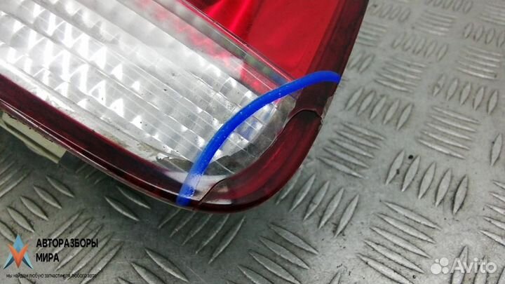 Фонарь задний правый Volkswagen Touareg 2004